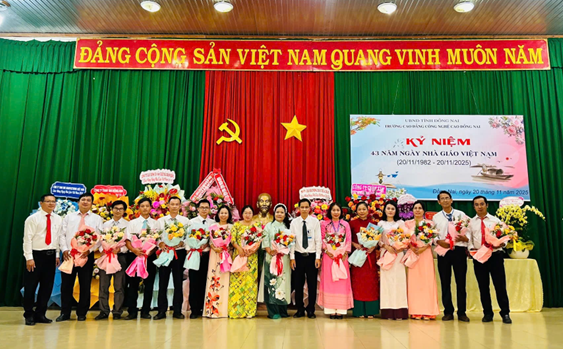 Kỷ niệm 43 năm Ngày nhà giáo Việt Nam (20/11/1982 – 20/11/2025)